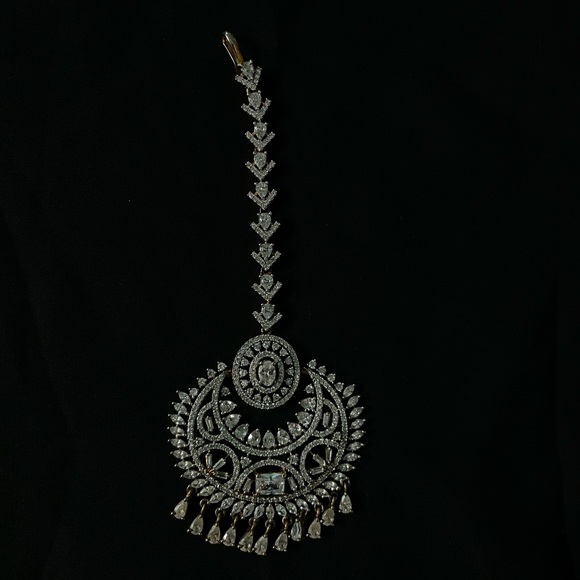 Stone studded Maangtika - Picture 2 of 7
